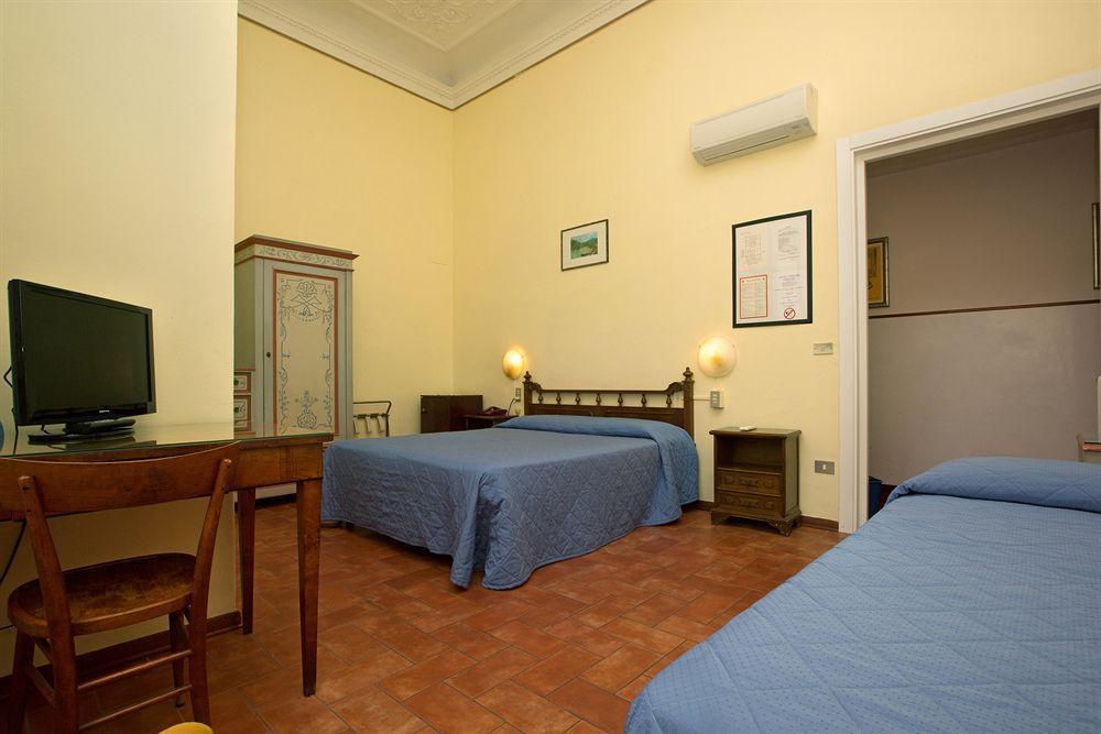 Hotel Crocini Firenze Kültér fotó