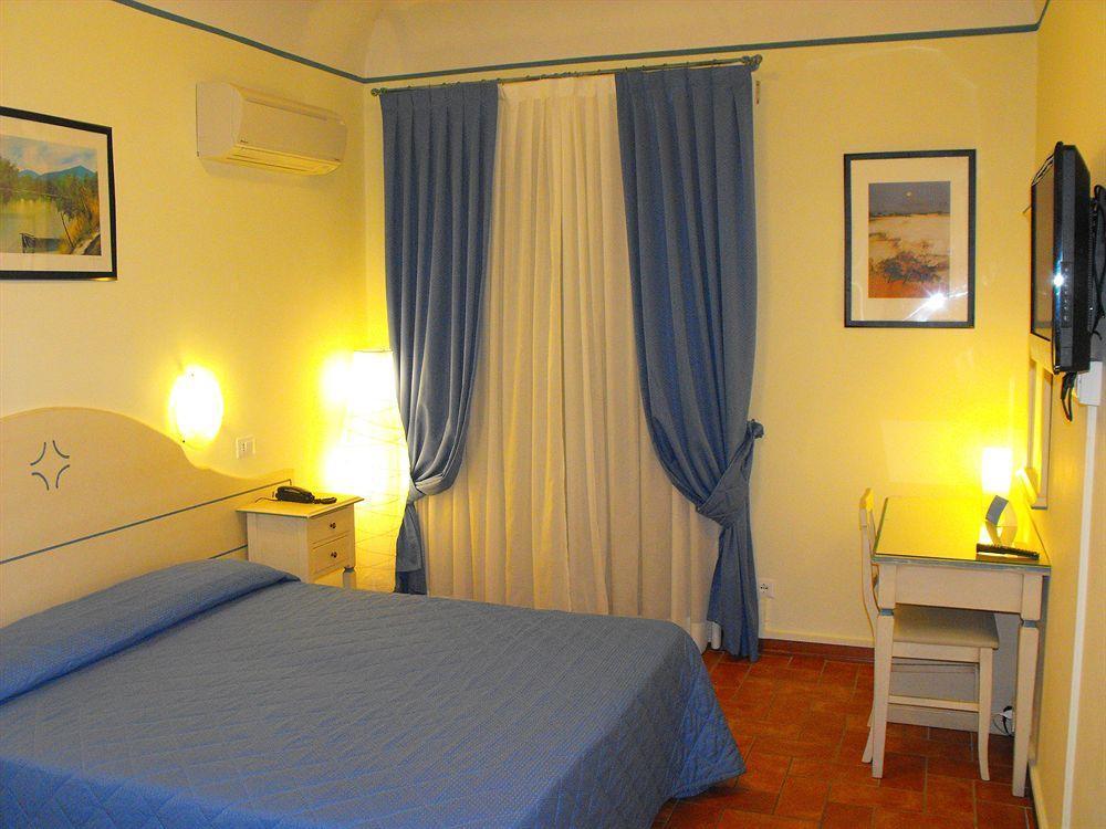 Hotel Crocini Firenze Kültér fotó